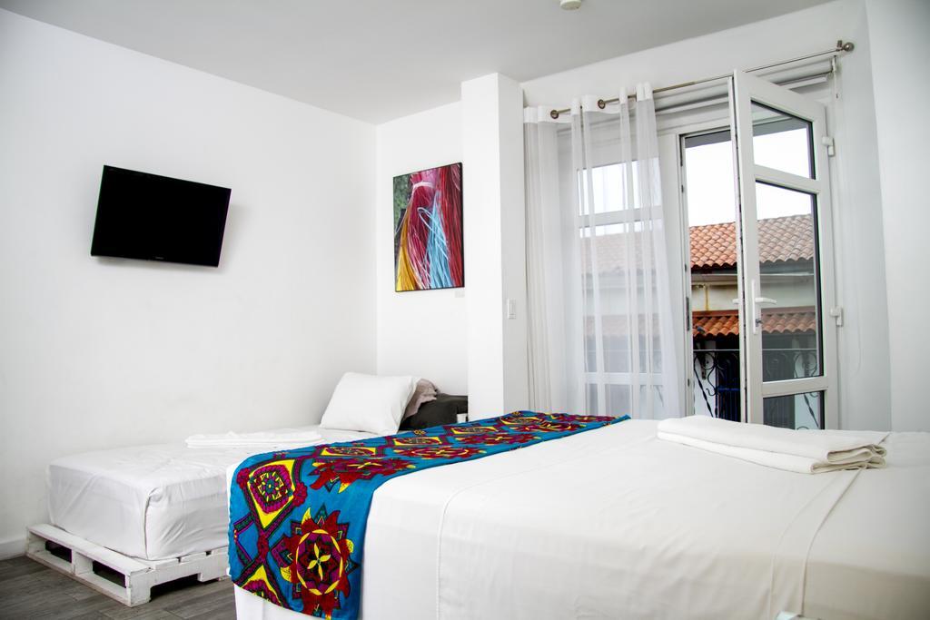 Gatto Blanco Party Hotel Panama City Exterior photo